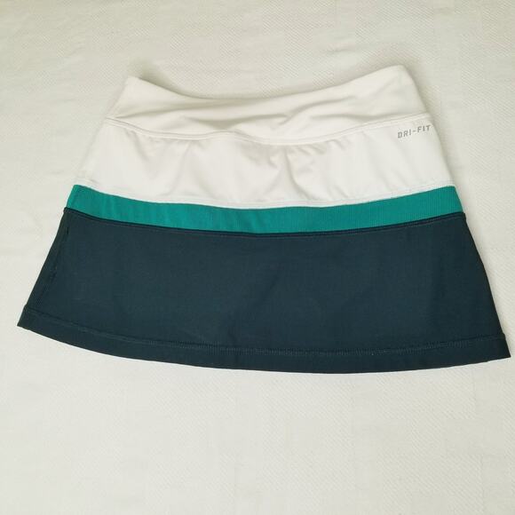 LOT of 3 Womens Athletic Shorts Skorts Nike Columbia XS/S Running Lined - Picture 4 of 16